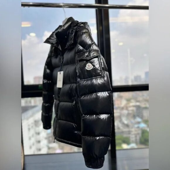 Moncler Maya short down jacket - Picture 2 of 10